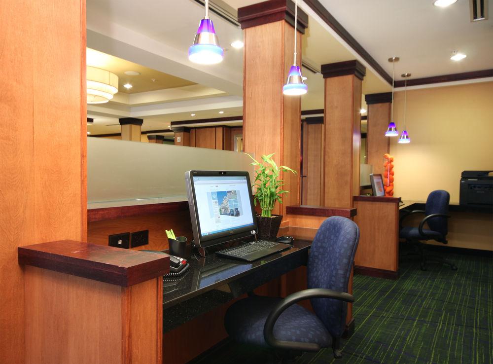 Fairfield Inn & Suites By Marriott Мава Екстер'єр фото