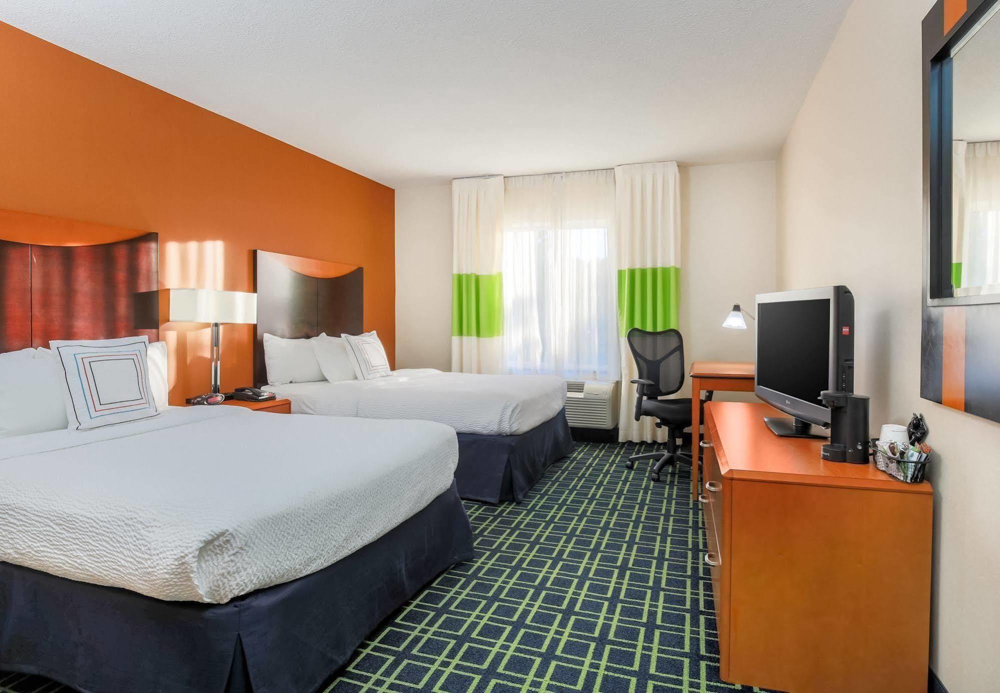 Fairfield Inn & Suites By Marriott Мава Екстер'єр фото